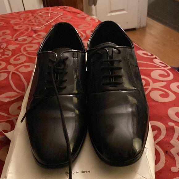 Black lace up shoes - Picture 4 of 8